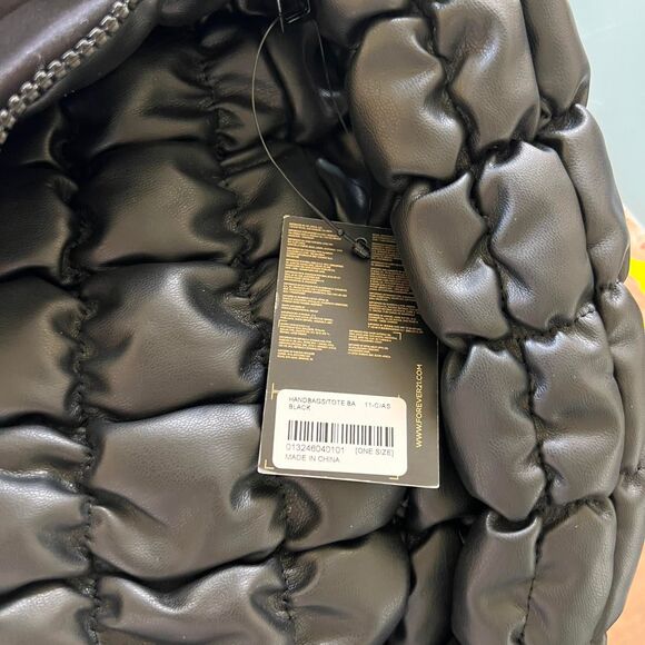 Forever 21 Large Women's Black Puffer Bag Brand new With Tags! - Picture 6 of 7